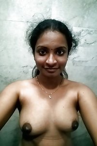 bra-less selfies tamil kerala young girlfreind